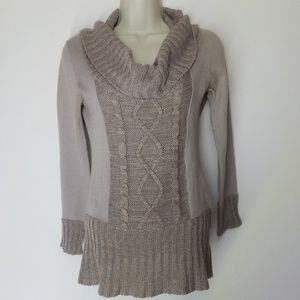 Derek Heart Ecru Sweater